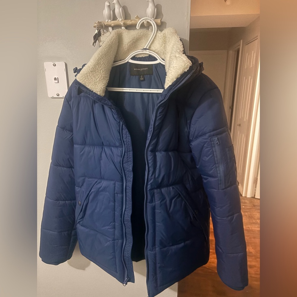 Banana Republic Men's Blue Puffer Jacket